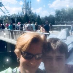 Meet your Posher, Carla